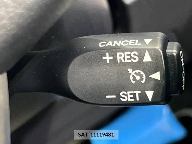 Toyota VOXY 2021-06 343453-6
