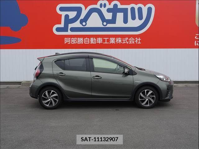 Toyota AQUA 2019-04 356097-4