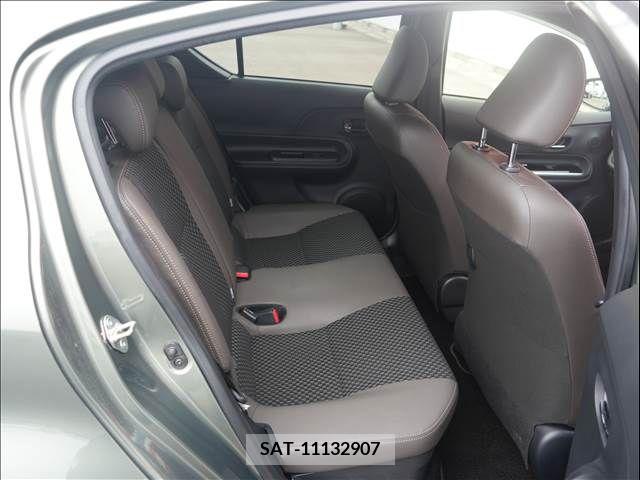 Toyota AQUA 2019-04 356097-13