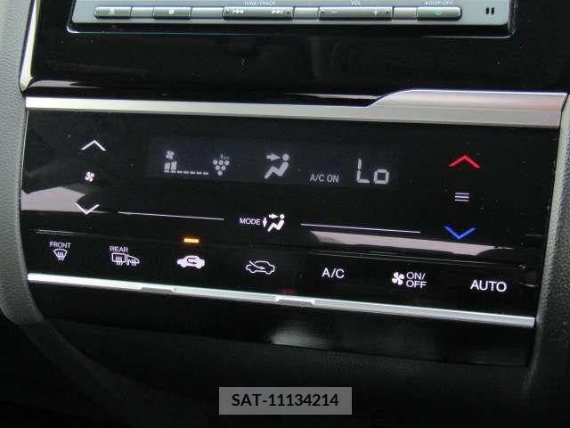 Honda FIT 2017-09 269379-11