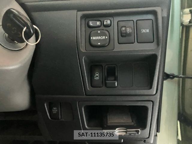 Toyota SIENTA 2008-05 394067-16