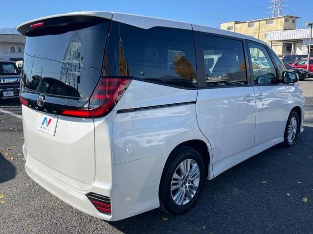 Toyota NOAH 2023-06 196016-18