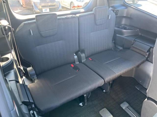 Toyota NOAH 2023-06 196016-10