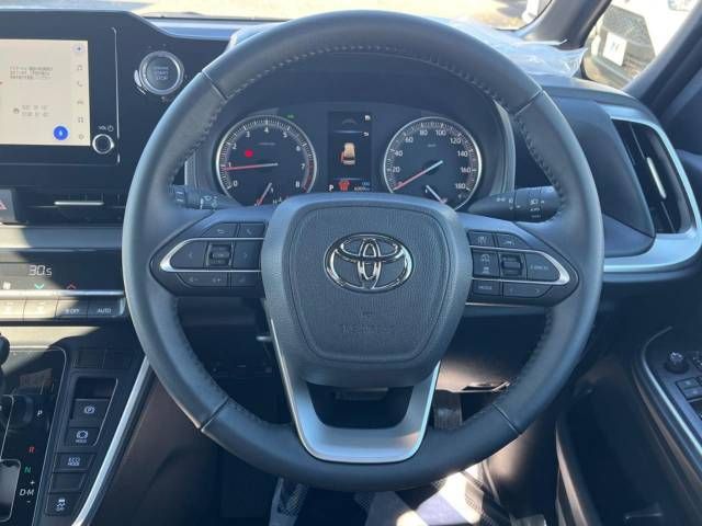 Toyota NOAH 2023-06 196016-12