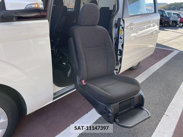 Toyota PORTE 2012-12 203521-2