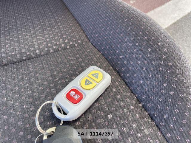 Toyota PORTE 2012-12 203521-5