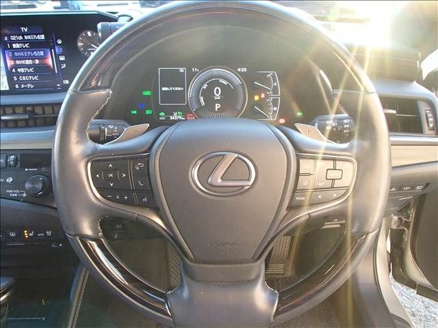 Lexus ES 2019-03 195061-9