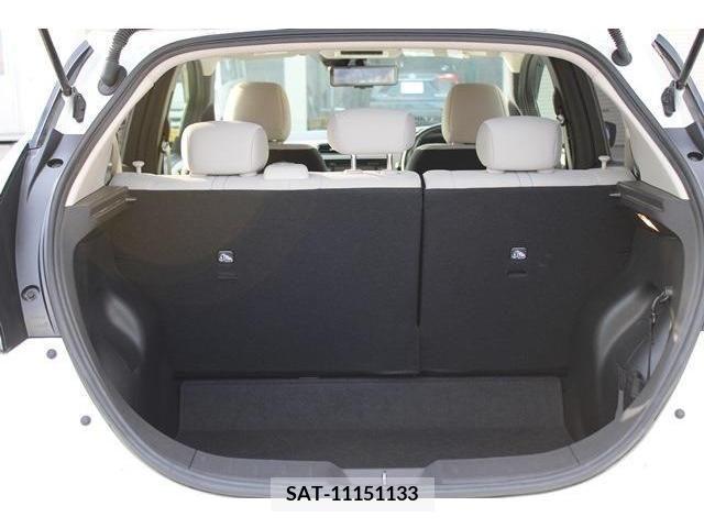 Nissan LEAF 2019-01 212232-16
