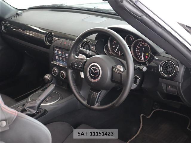 Mazda ROADSTER 2013-12 216437-1