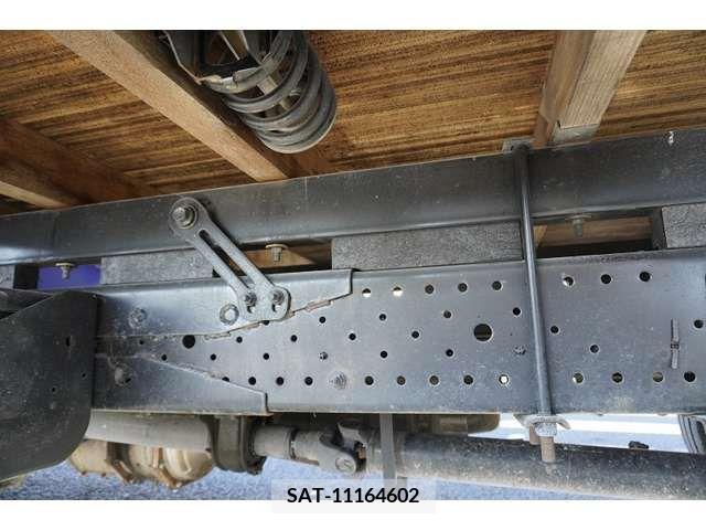 Isuzu ELF TRUCK 2015-01 226222-10