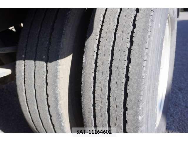 Isuzu ELF TRUCK 2015-01 226222-8