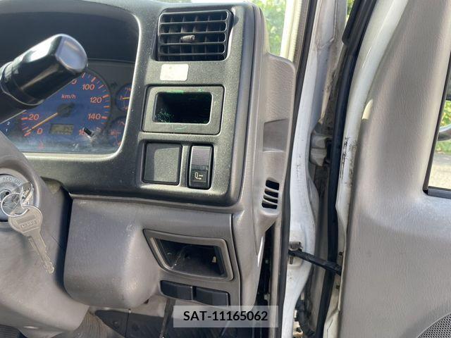 Mazda TITAN DASH 2005-02 369618-11
