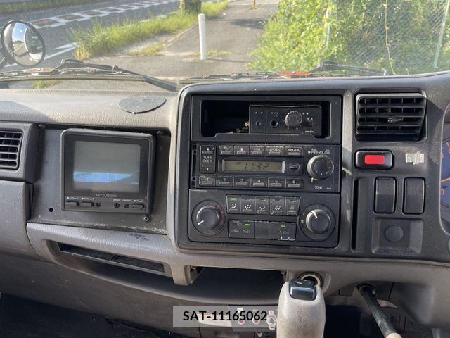 Mazda TITAN DASH 2005-02 369618-12