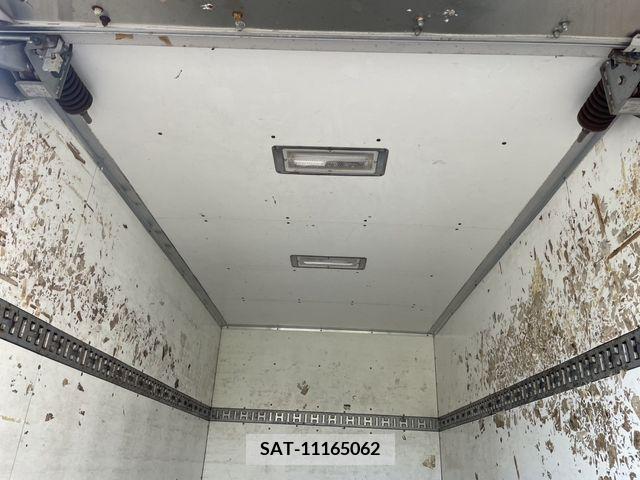 Mazda TITAN DASH 2005-02 369618-24