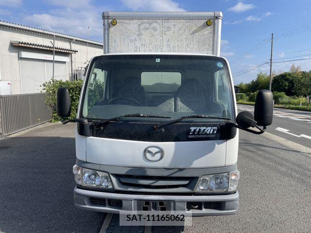 Mazda TITAN DASH 2005-02 369618-1