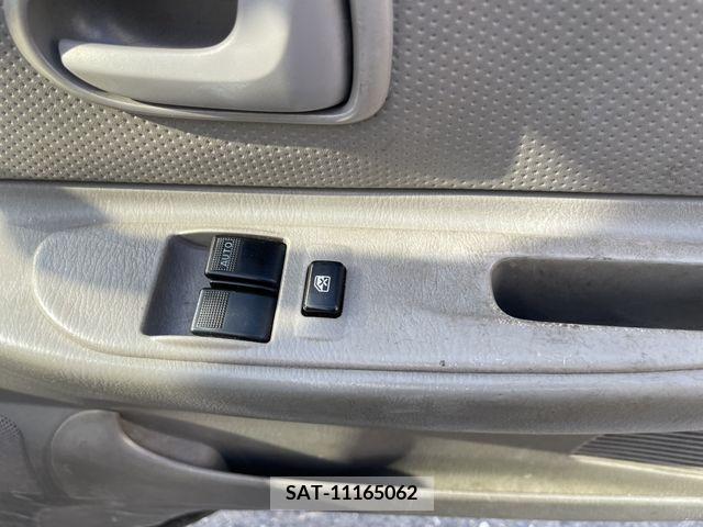 Mazda TITAN DASH 2005-02 369618-16