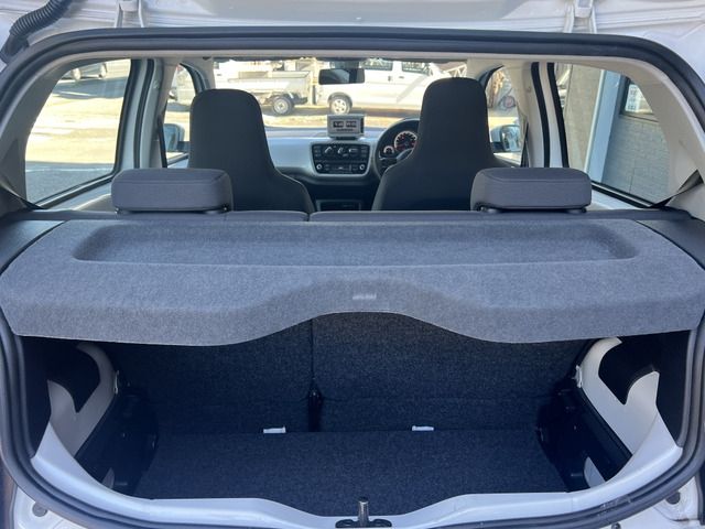 VolksWagen UP! 2015-03 7680-27