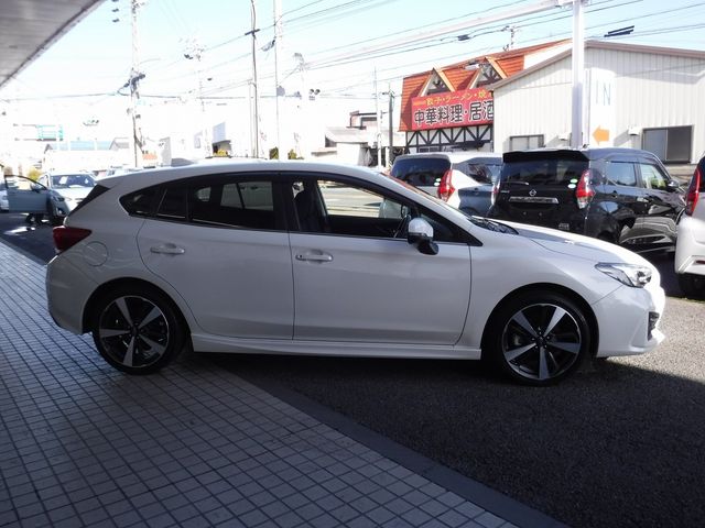 Subaru IMPREZA 2017-01 28239-3