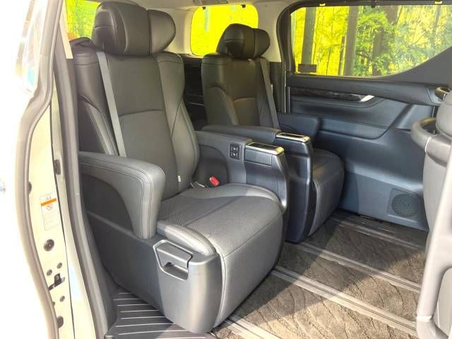 Toyota VELLFIRE 2020-02 10506-9