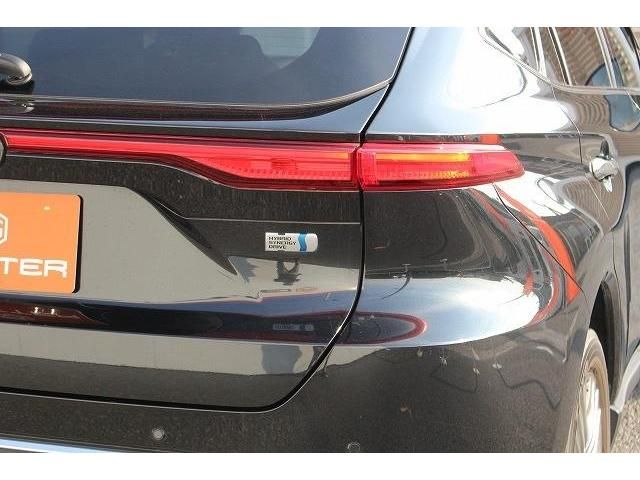 Toyota HARRIER HYBRID 2021-12 14612-11
