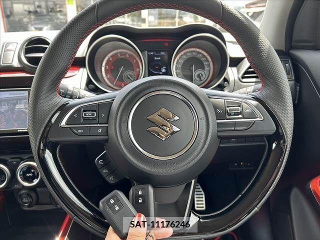 Suzuki SWIFT 2023-09 326444-4