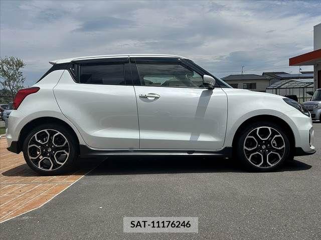 Suzuki SWIFT 2023-09 326444-11