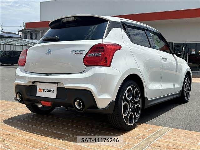 Suzuki SWIFT 2023-09 326444-14