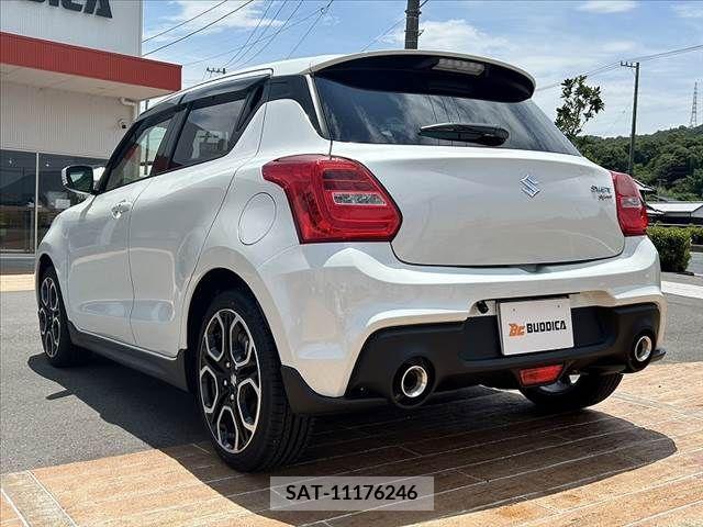 Suzuki SWIFT 2023-09 326444-12