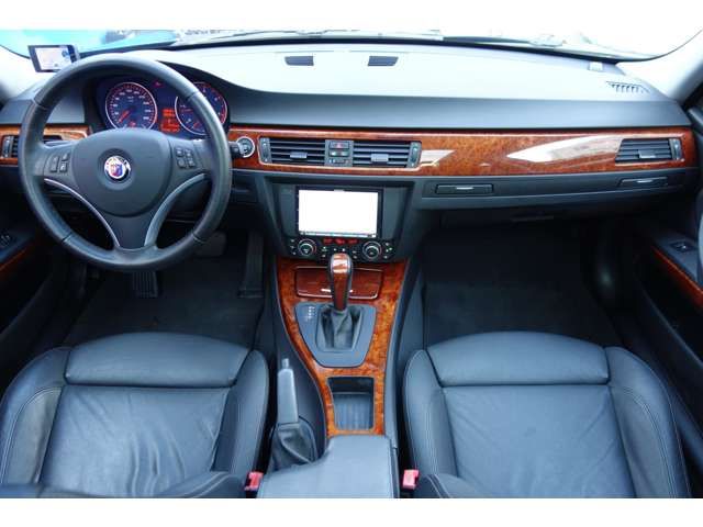 Bmw Alpina D3 2010-02 14991-19