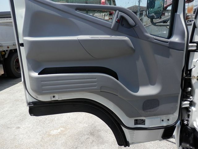 Mitsubishi CANTER 2006-08 2464-27