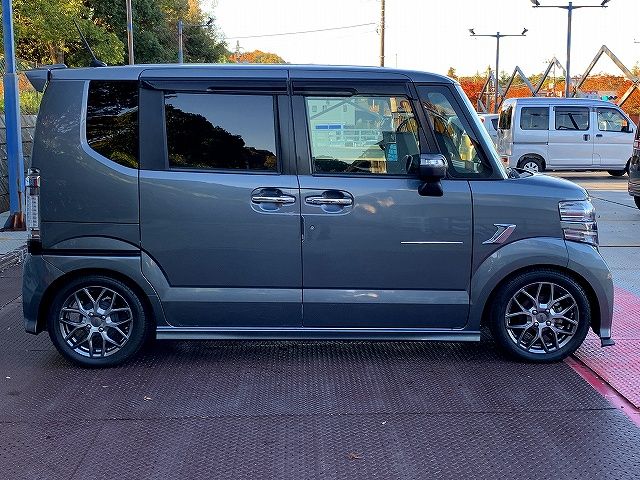Honda N BOX CUSTOM 2016-06 187835-17