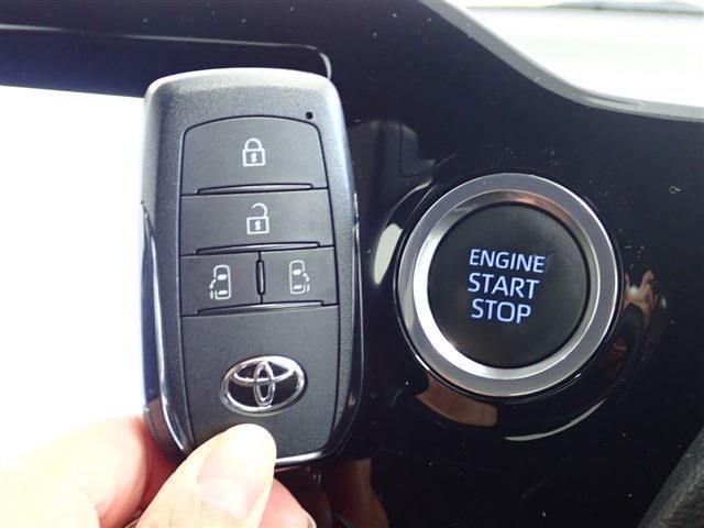 Toyota VOXY 2022-04 17504-9
