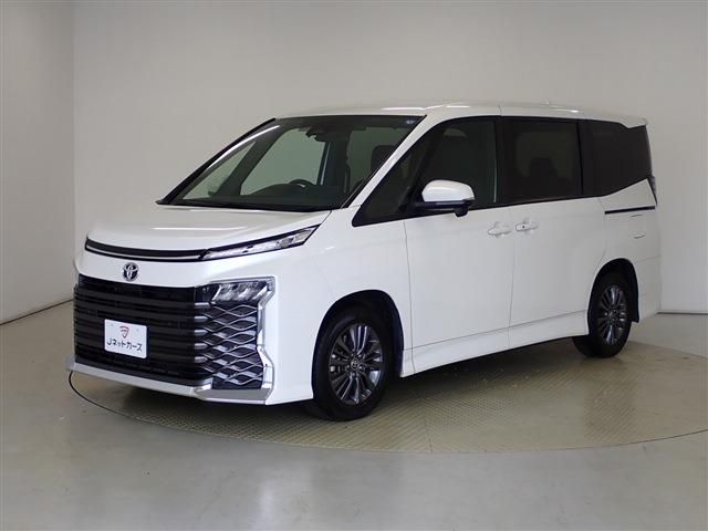 Toyota VOXY 2022-04 17504-5