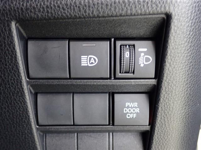 Toyota VOXY 2022-04 17504-18