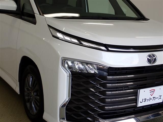 Toyota VOXY 2022-04 17504-8
