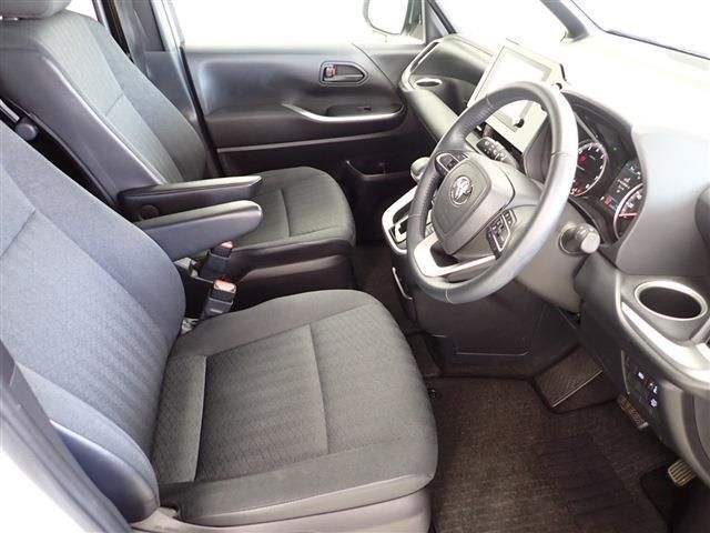 Toyota VOXY 2022-04 17504-25