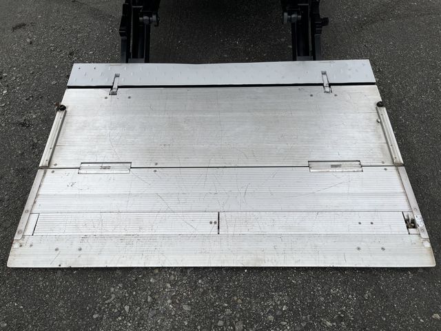 Nissan ATLAS 2010-09 188395-14