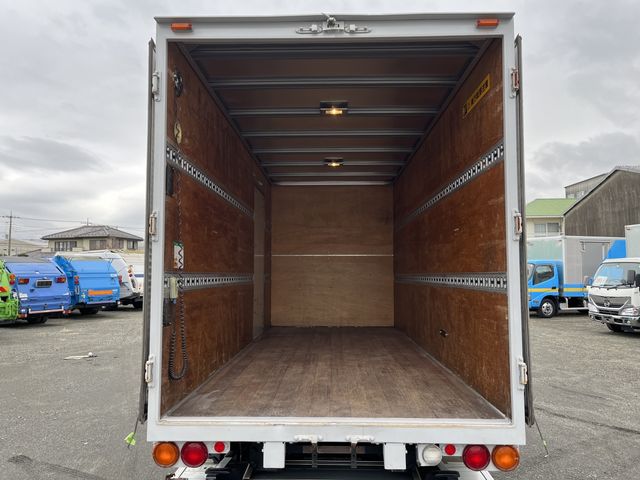 Nissan ATLAS 2010-09 188395-7