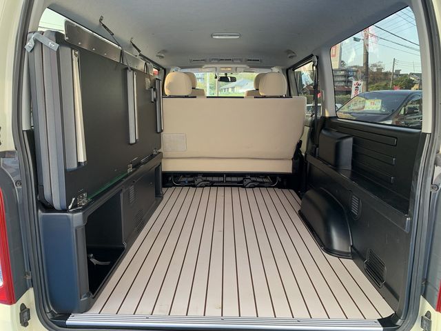 Toyota HIACE VAN 2019-07 183145-25