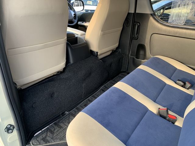 Toyota HIACE VAN 2019-07 183145-24