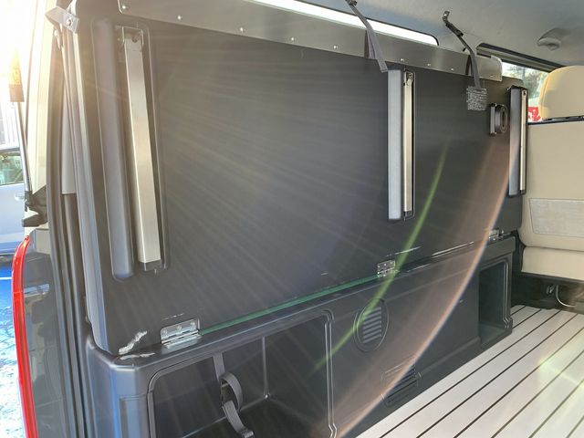 Toyota HIACE VAN 2019-07 183145-26