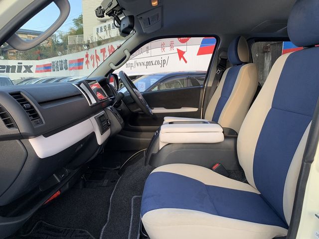 Toyota HIACE VAN 2019-07 183145-21