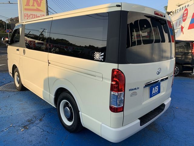 Toyota HIACE VAN 2019-07 183145-5