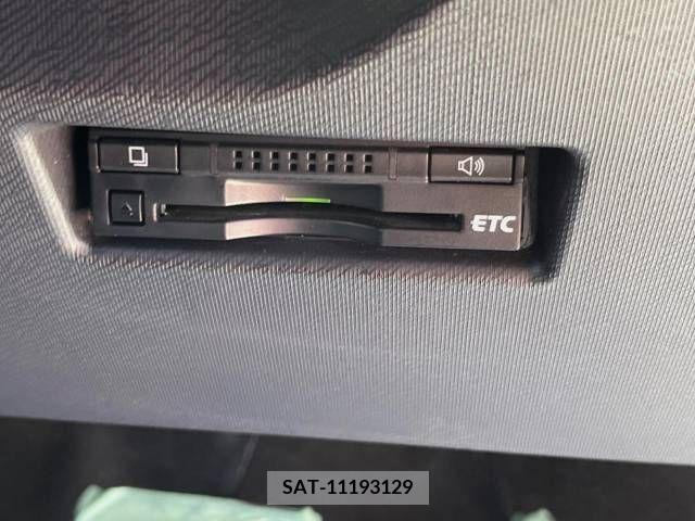 Toyota AQUA 2016-03 389339-8