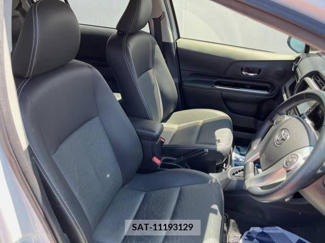 Toyota AQUA 2016-03 389339-13