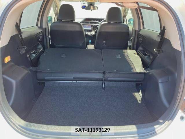 Toyota AQUA 2016-03 389339-16