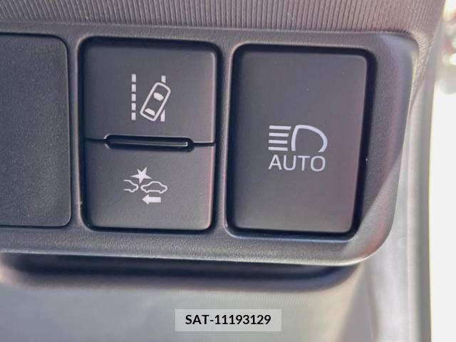 Toyota AQUA 2016-03 389339-2