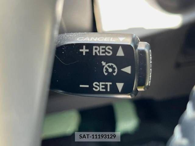Toyota AQUA 2016-03 389339-6