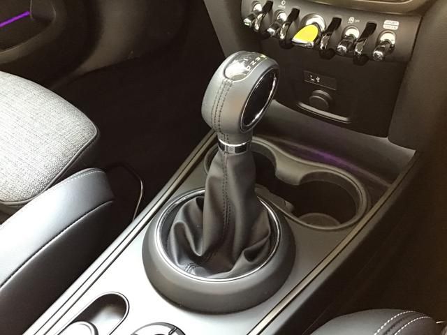 Bmw MINI 2023-03 9682-16