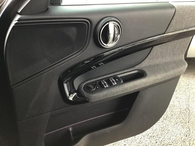 Bmw MINI 2023-03 9682-20